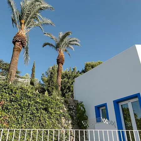 De L'angles. Casa Mistral Holiday home *